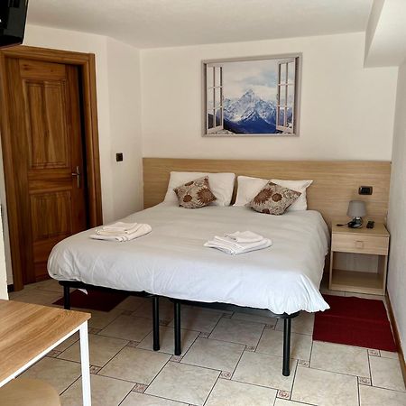 Affittacamere Buenavista Guest House Champoluc Exterior photo